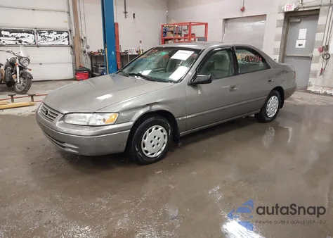 1998 Toyota Camry Le из США, поврежденный, VIN 4T1BG22K1WU372653